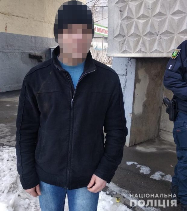 На Алексеевке мужчина до смерти забил свою мать