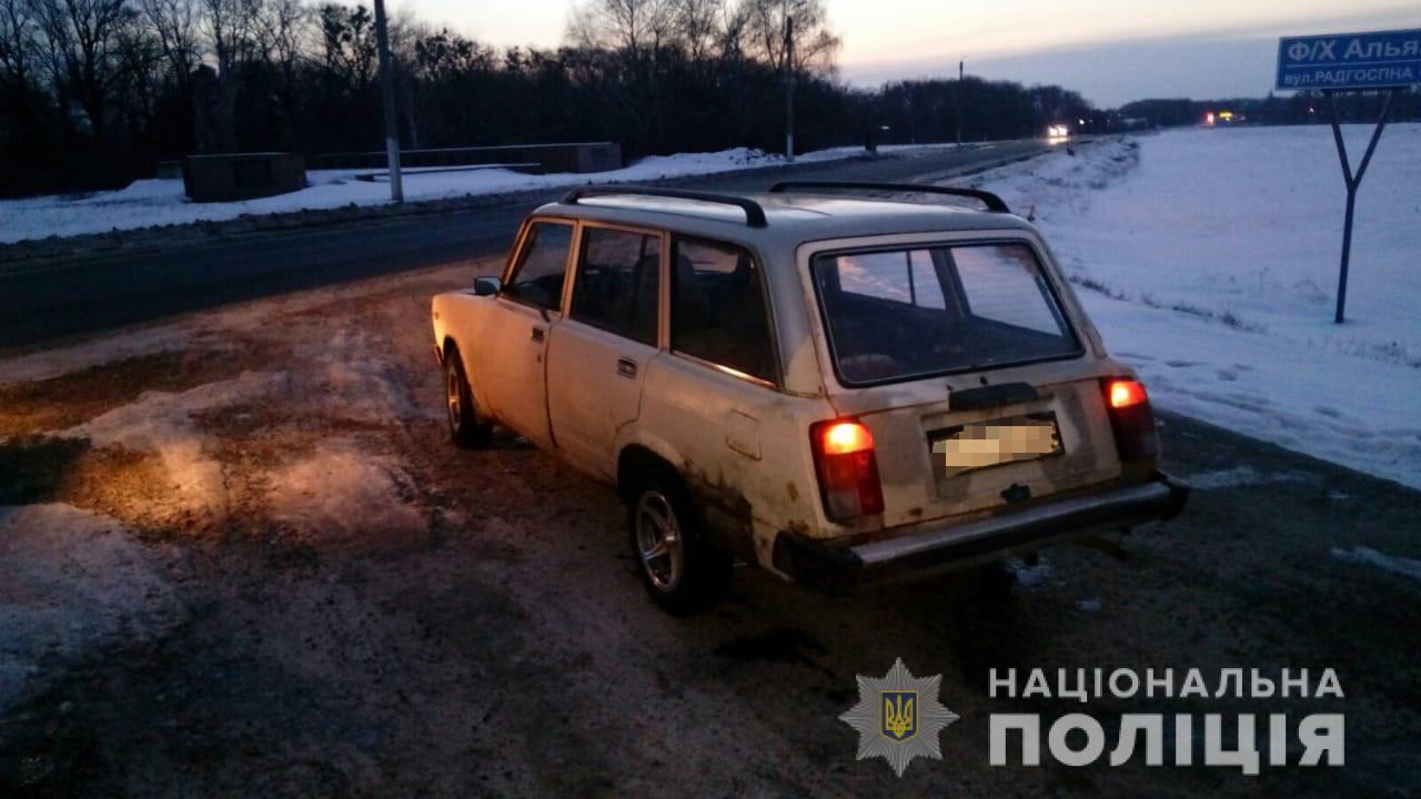 Под Харьковом 20-летний парень решил покататься на чужом автомобиле