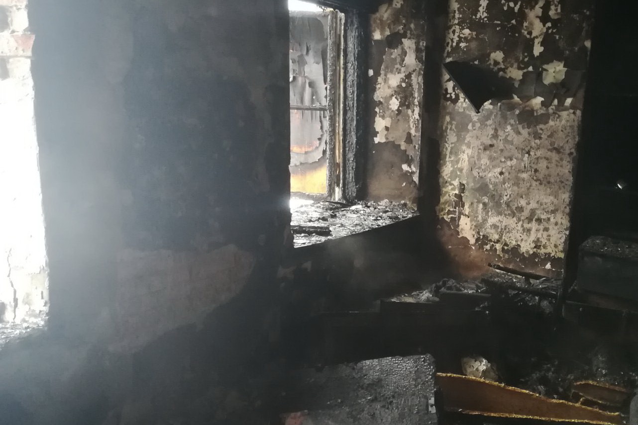В Харькове в заброшенном здании на пожаре погиб мужчина