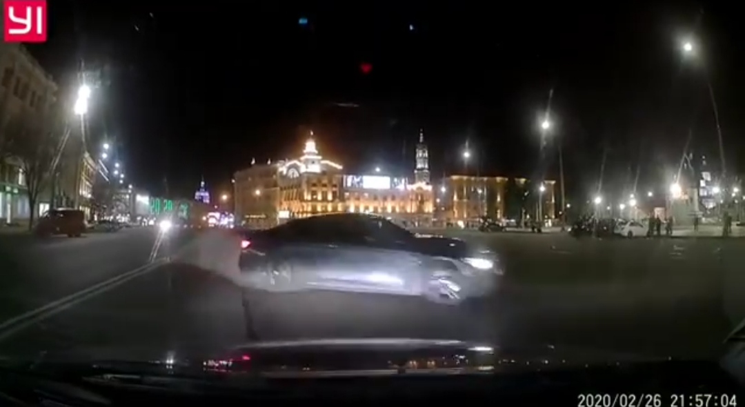 Дрифт в центре Харькова: полиция открыла уголовное производство