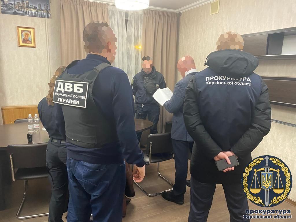 В Харькове патрульные получили взятку через мобильное приложение – прокуратура