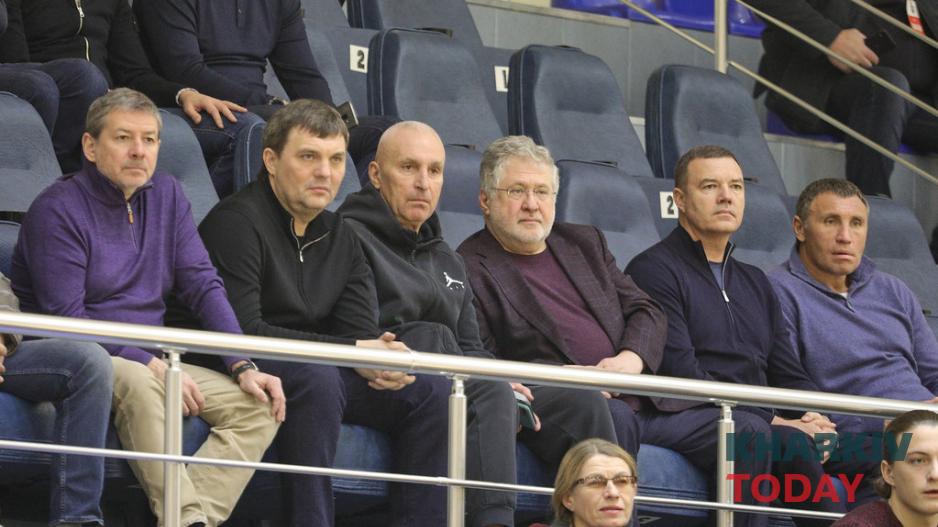 Коломойский в Харькове посмотрел игру сына-баскетболиста