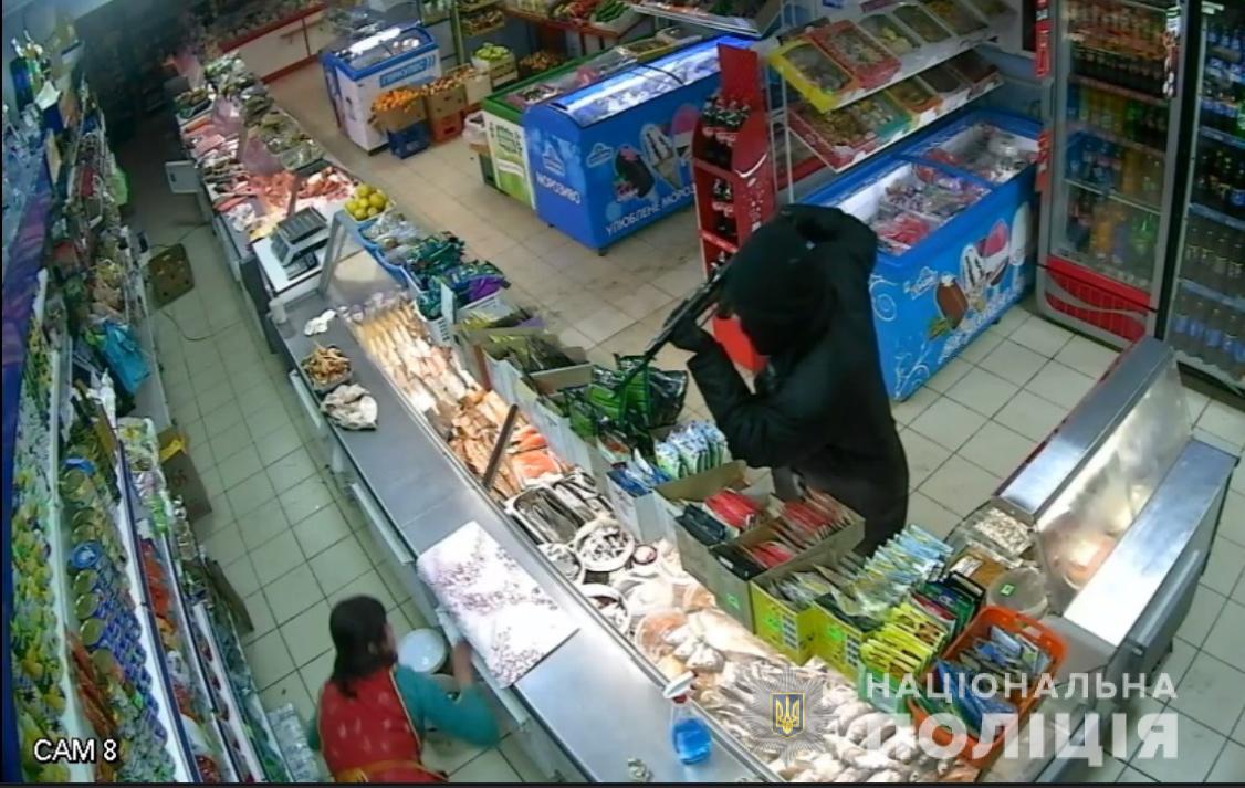 На Харьковщине мужчины за ночь совершили два разбоя