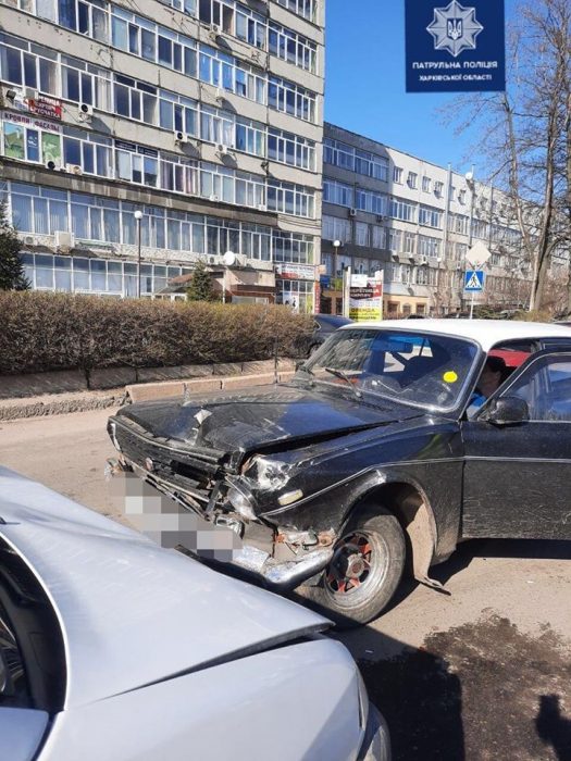 В Харькове очень пьяный водитель спровоцировал аварию