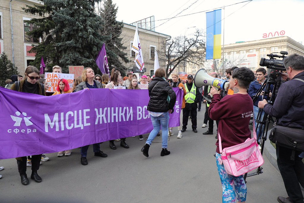 В Харькове прошел Женский марш (видео)