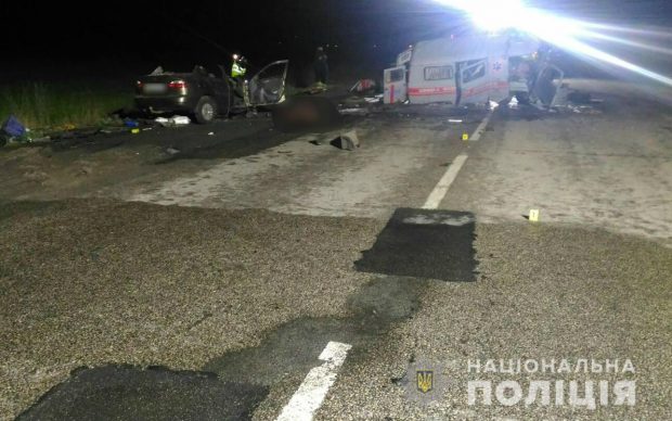 На Окружной дороге столкнулись Daewoo и автомобиль скорой помощи: три человека погибли