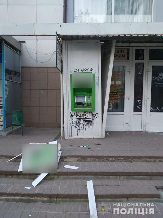 В Харькове ночью подорвали банкомат