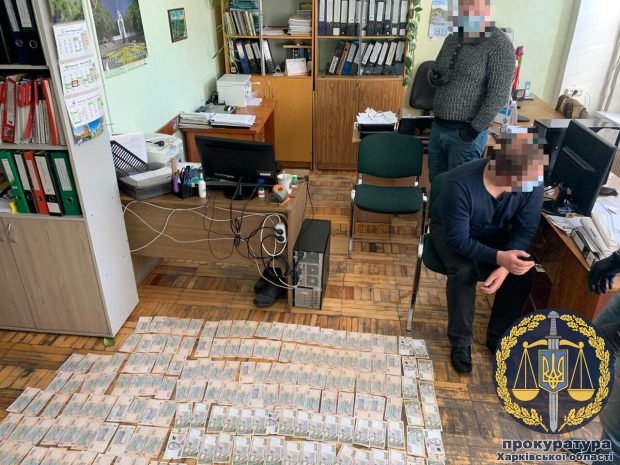 В Харьковской области на взятке задержали директора регионального офиса водных ресурсов