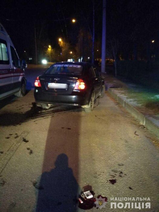 В Харькове на пешеходном переходе сбили мужчину и женщину
