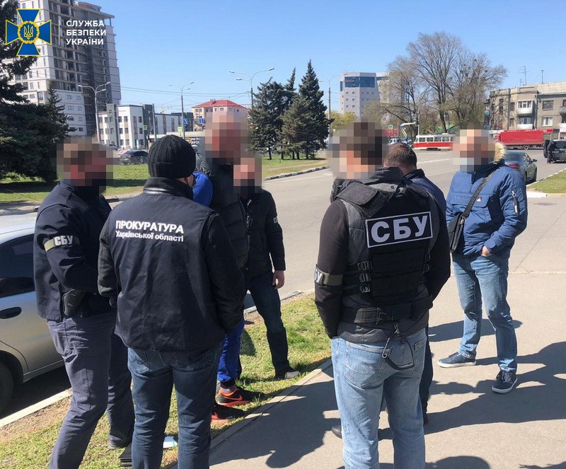На Харьковщине СБУ разоблачила на взятке чиновника Государственной миграционной службы (видео)
