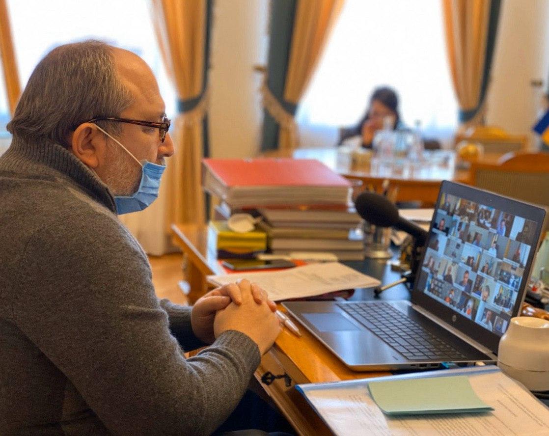 Кернес раскритиковал премьер-министра Украины