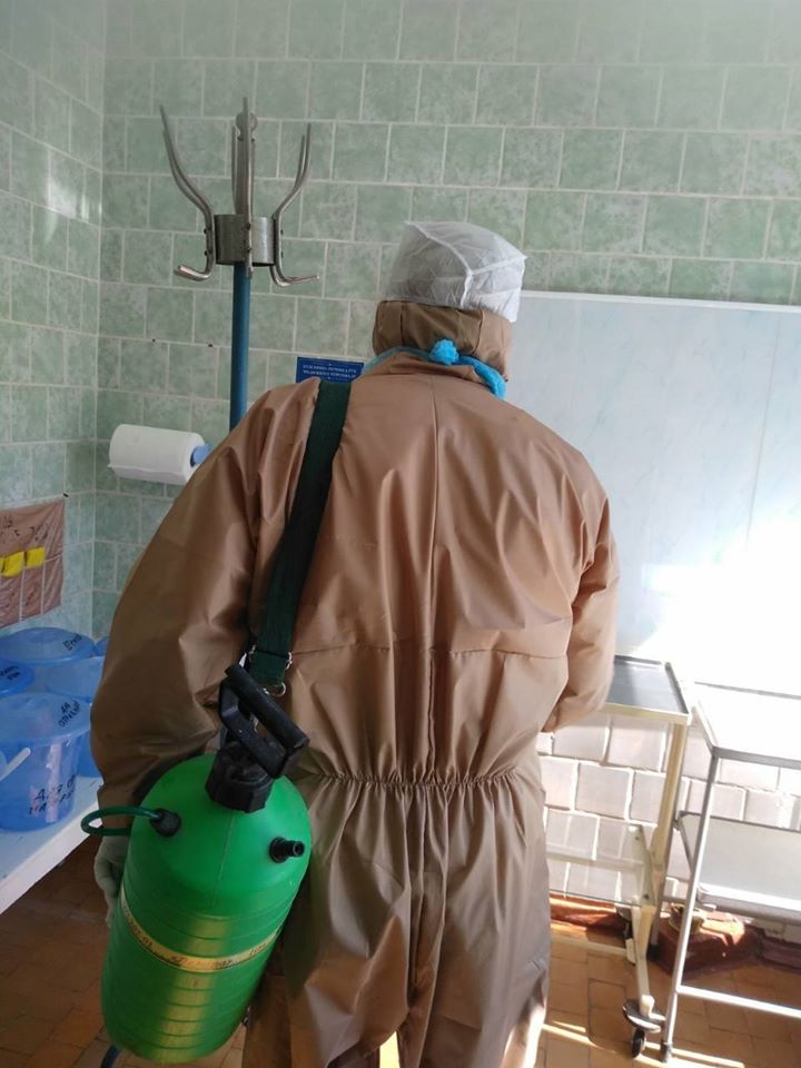 Под Харьковом в детской поликлинике медперсонал заболел коронавирусом: больницу закрыли на карантин