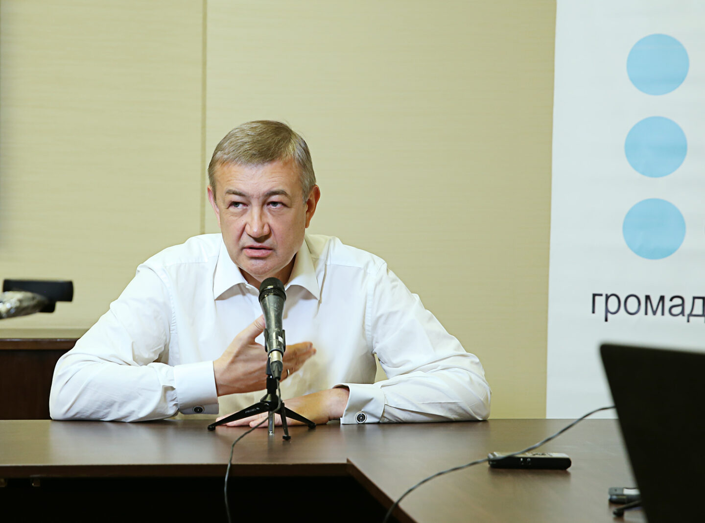 Глава Харьковского облсовет считает, что местные выборы, которые запланированы на осень, нужно перенести