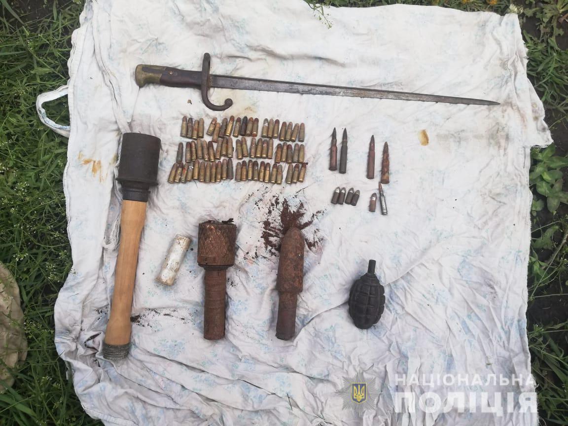 У харьковчанина изъяли арсенал боеприпасов времен Второй мировой войны