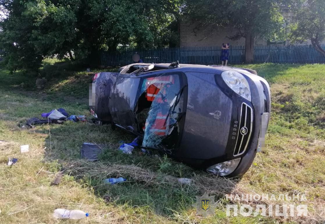 В результате автокатастрофы под Харьковом погиб пассажир автомобиля