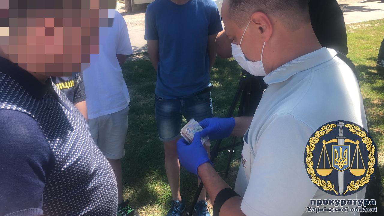 Вместо 10 лет тюрьмы – штраф: в Харькове осудили чиновника, который попался на взятке – ХАЦ