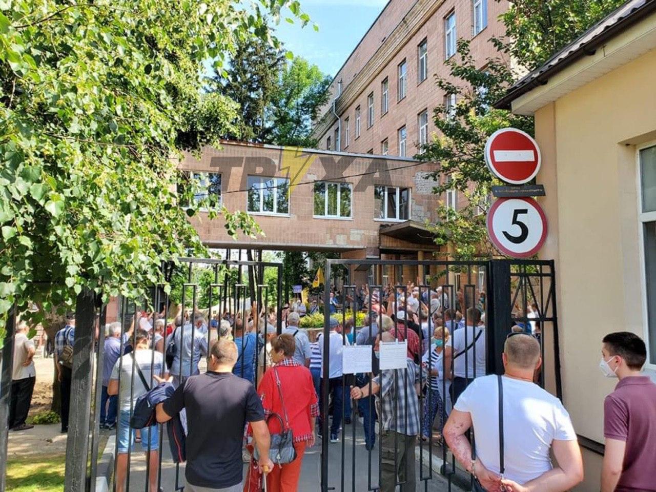 В Харькове заблокировали больницу для приема зараженных COVID-19