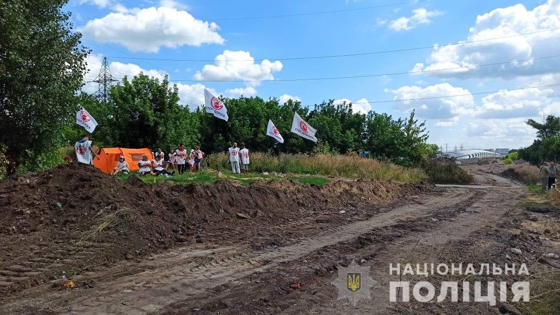 Неизвестные снесли палатку, установленную противниками дороги через “Барабашово”