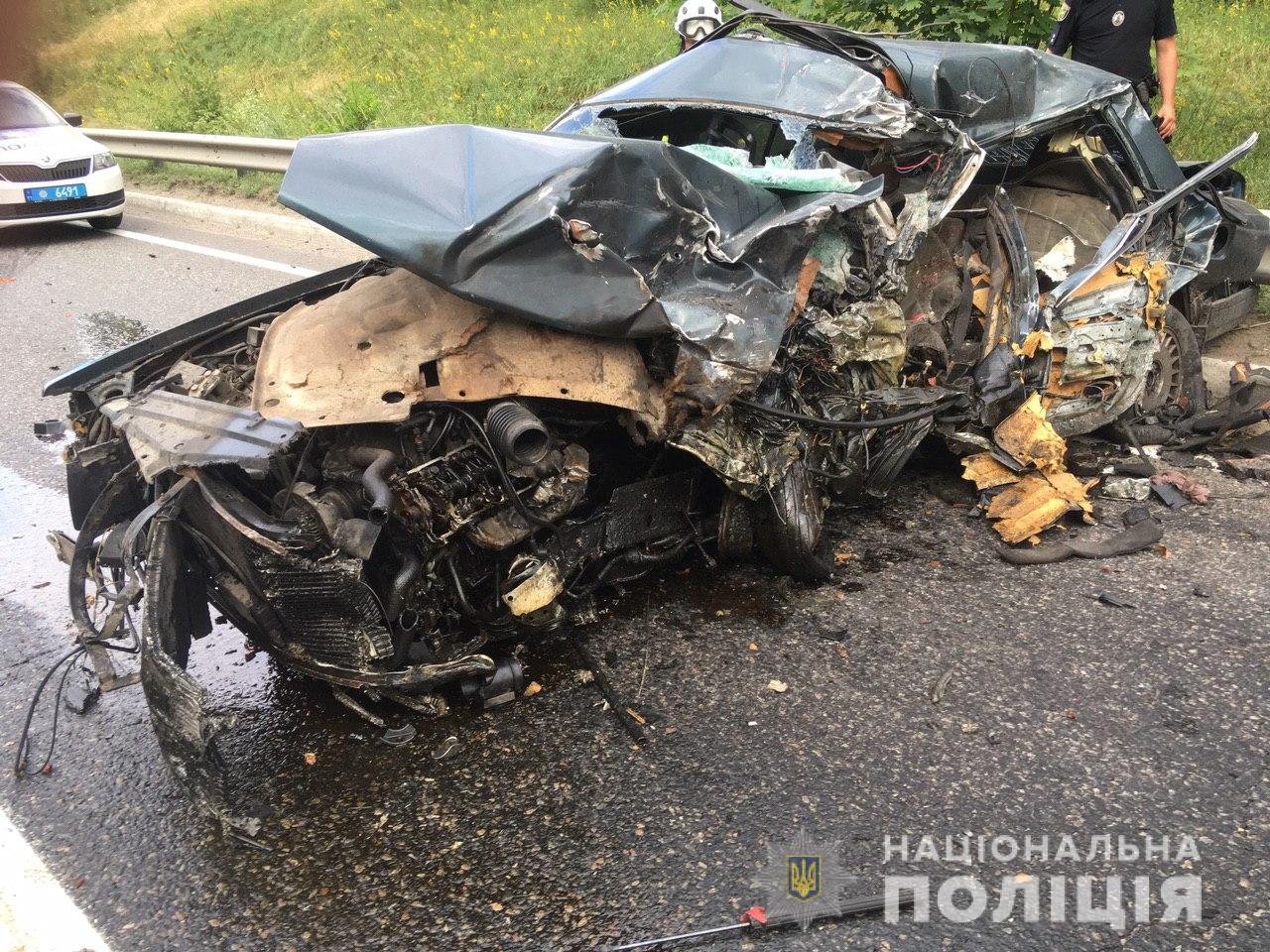 В Харькове в результате столкновения автомобилей погиб водитель