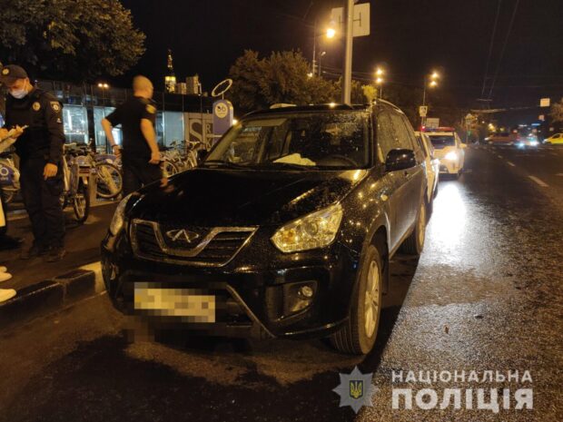 В Харькове мужчина украл ключи от автомобиля во время проведения ремонтных работ в доме и решил покататься