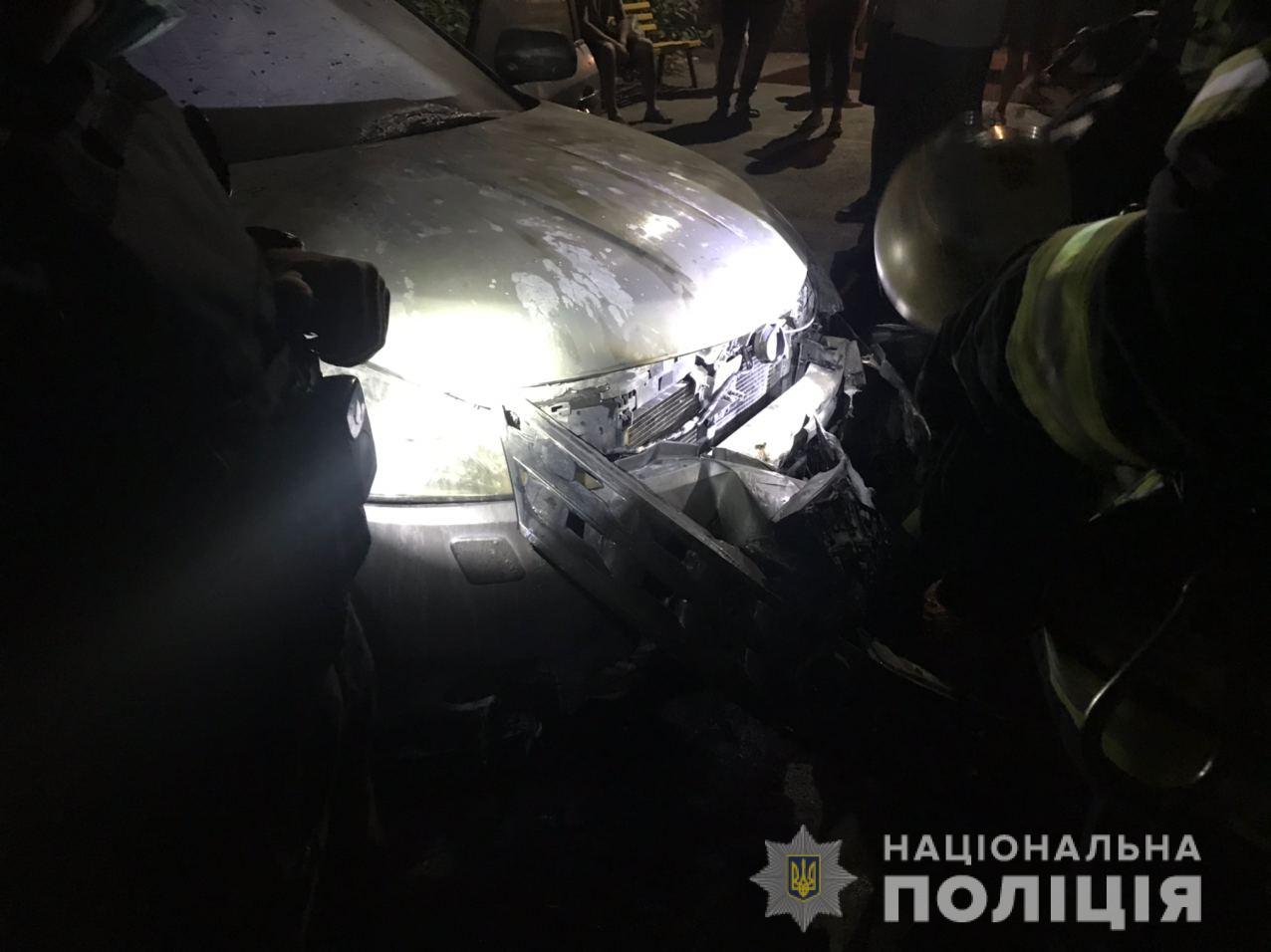 На Салтовке ночью сожгли автомобиль жены активиста