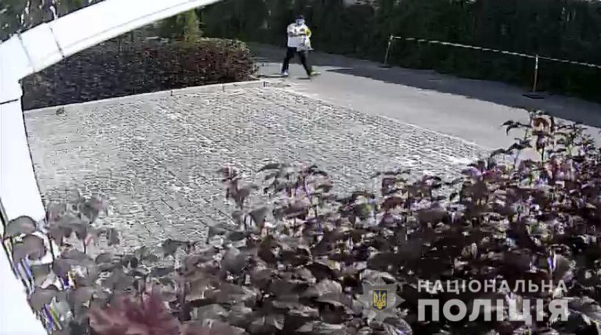 В Харькове задержали мужчину, который стрелял в женщину на проспекте Науки и угнал ее автомобиль (видео)