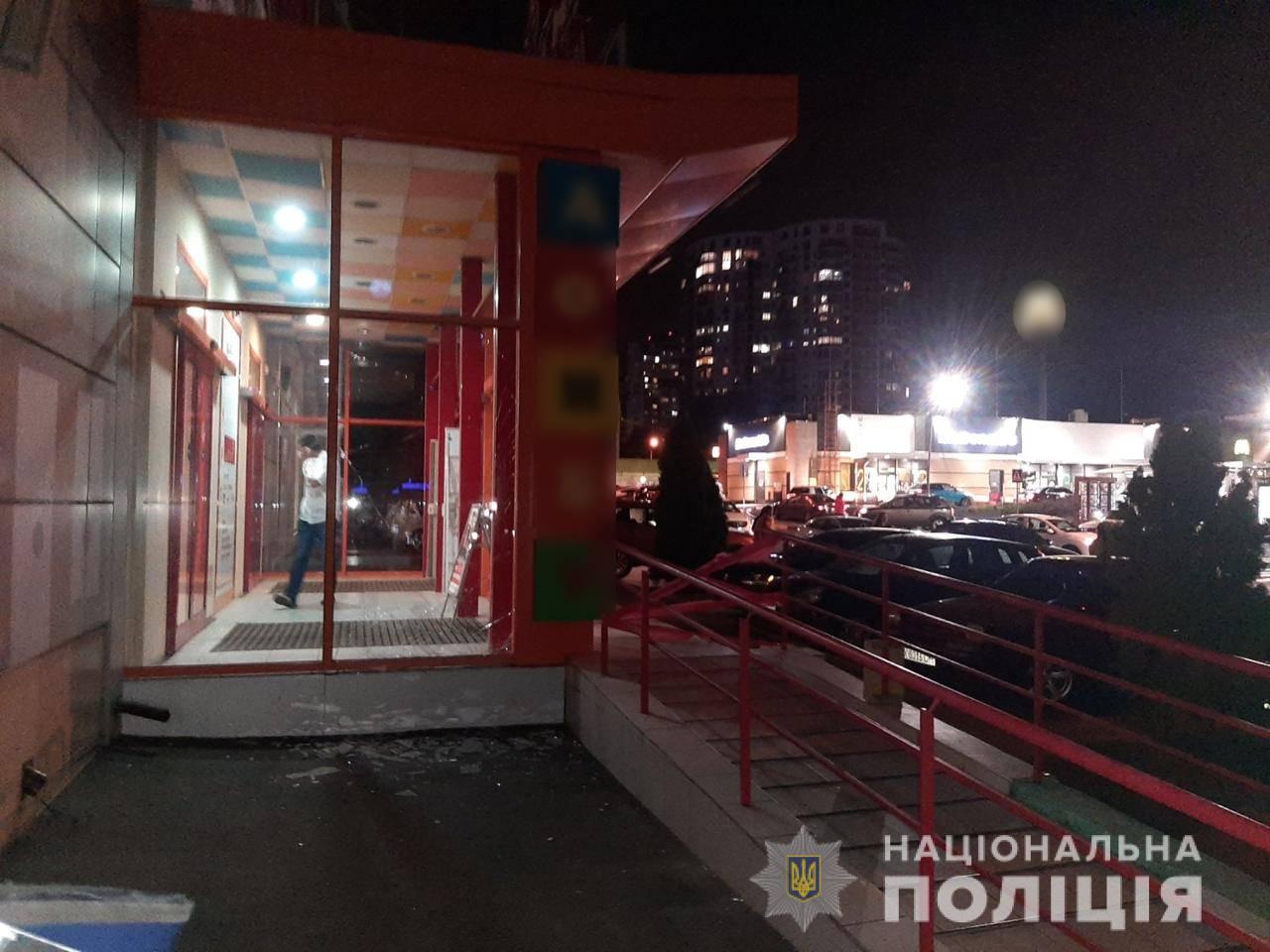В Харькове в результате драки пострадали двое мужчин