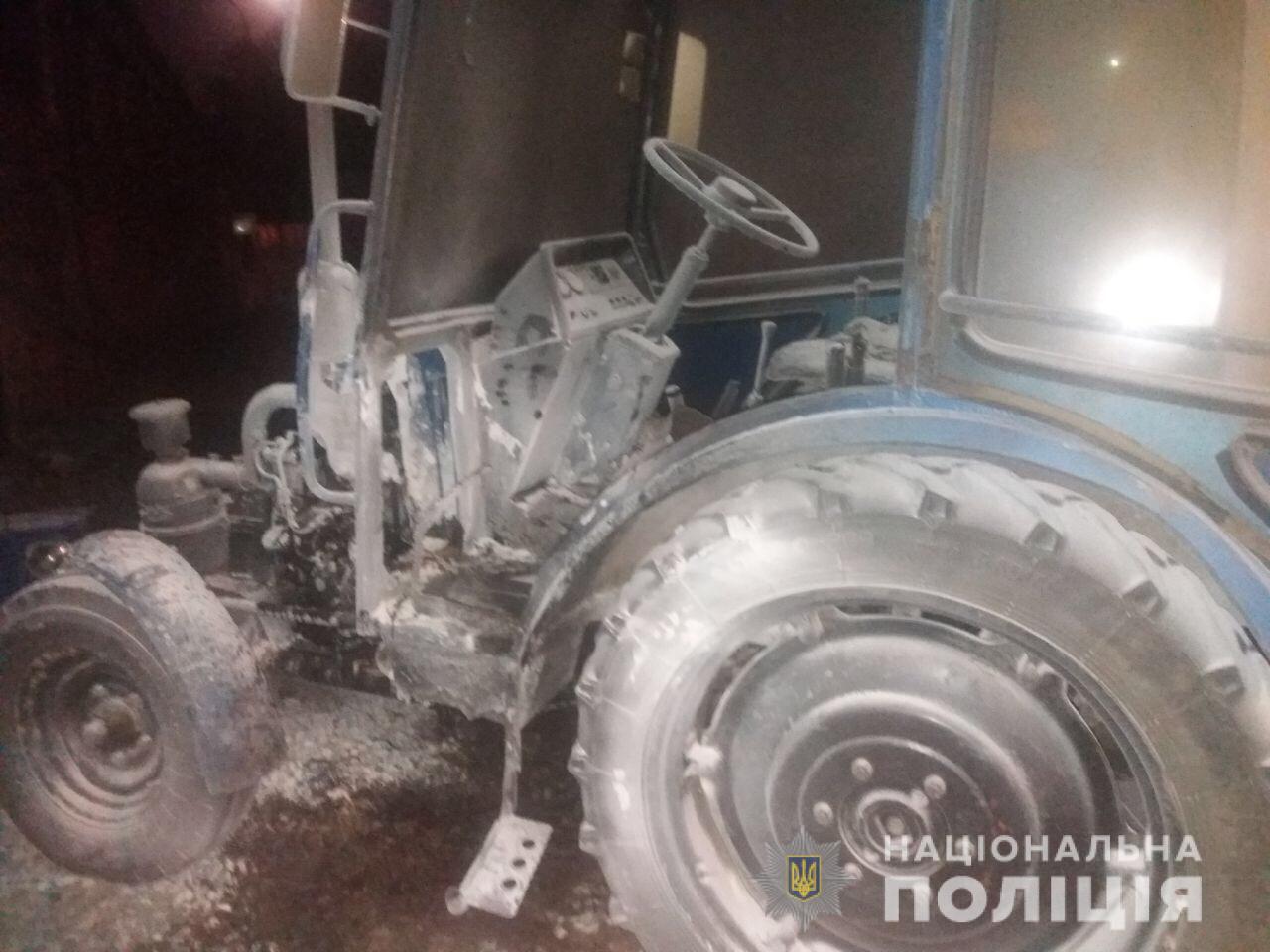 На территории авторынка в Харькове взорвали трактор