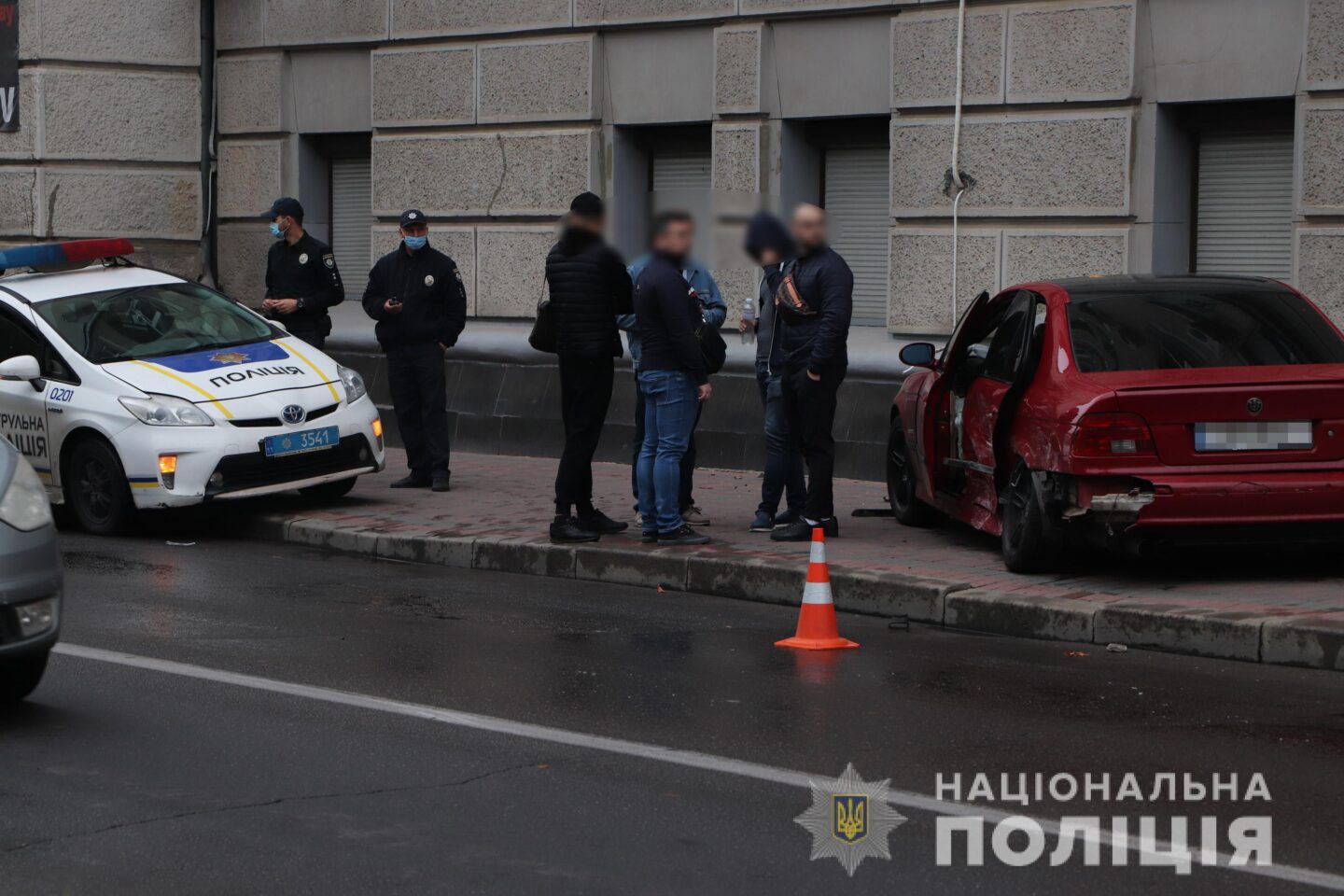 В центре Харькова столкнулись два автомобиля: пострадал пассажир