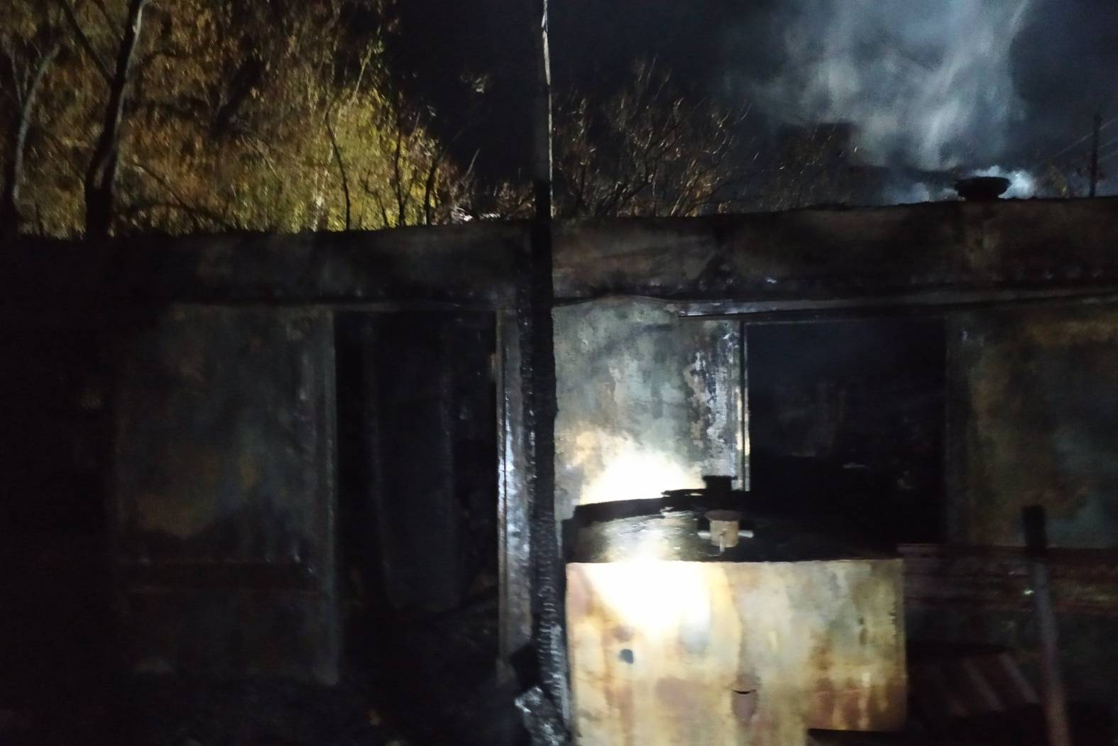 Под Харьковом на пожаре в вагончике погиб пенсионер