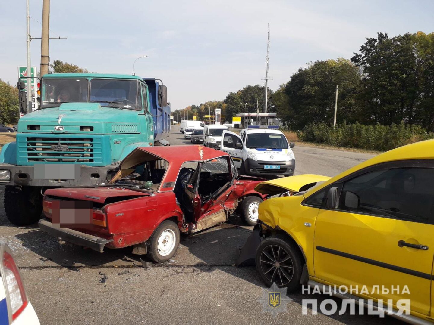 В Харькове произошла авария с участием трех автомобилей