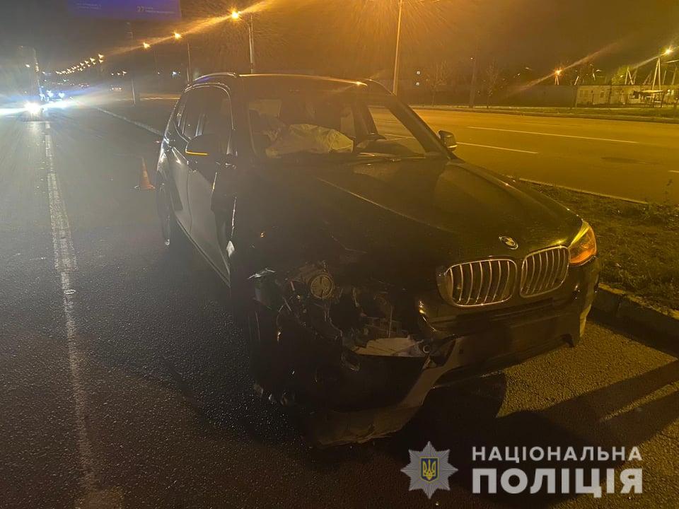 В Харькове водитель на пешеходном переходе насмерть сбил женщину