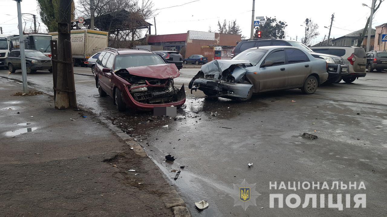 В Харькове в результате аварии пострадало четыре человека