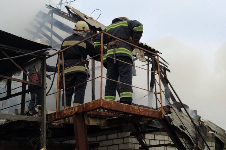 В Харькове сгорел частный жилой дом