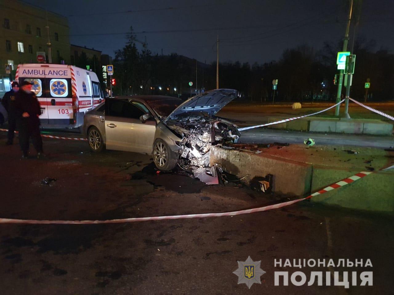 В Харькове в результате аварии погибла 25-летняя пассажирка автомобиля
