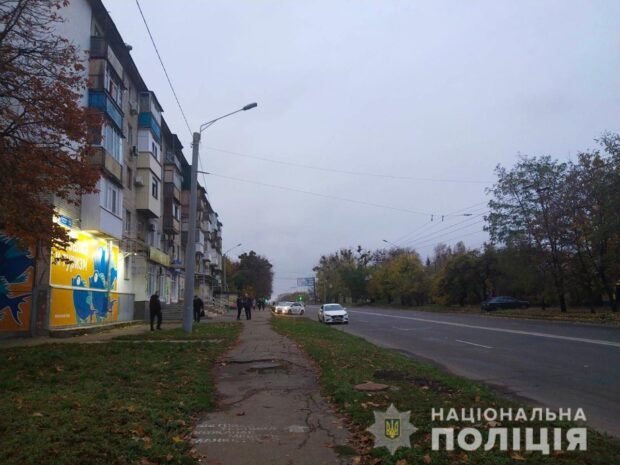 В Харькове благодаря свидетельнице преступления, полиция задержала злоумышленника, который едва не зарезал мужчину