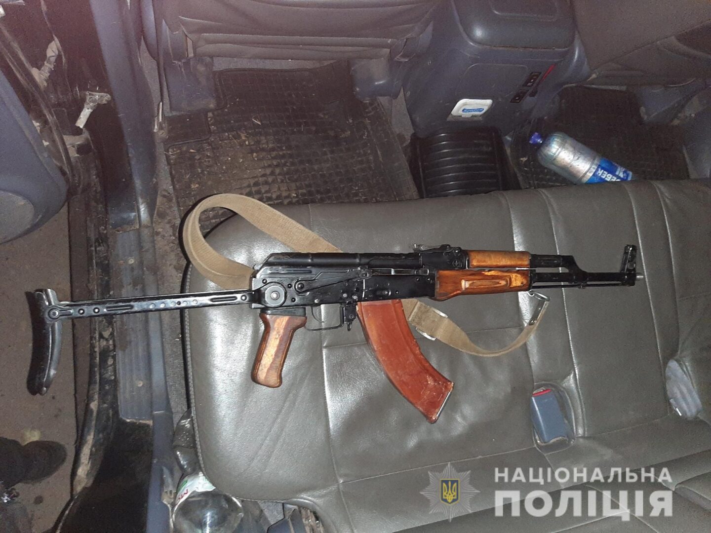 Под Харьковом мужчина обстрелял пассажиров автомобиля, которых принял за браконьеров (видео)