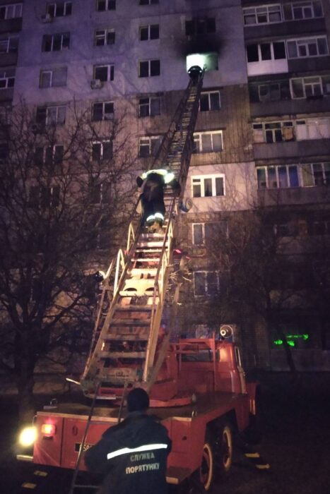 В Харькове горела квартира в девятиэтажном доме: погибло два человека