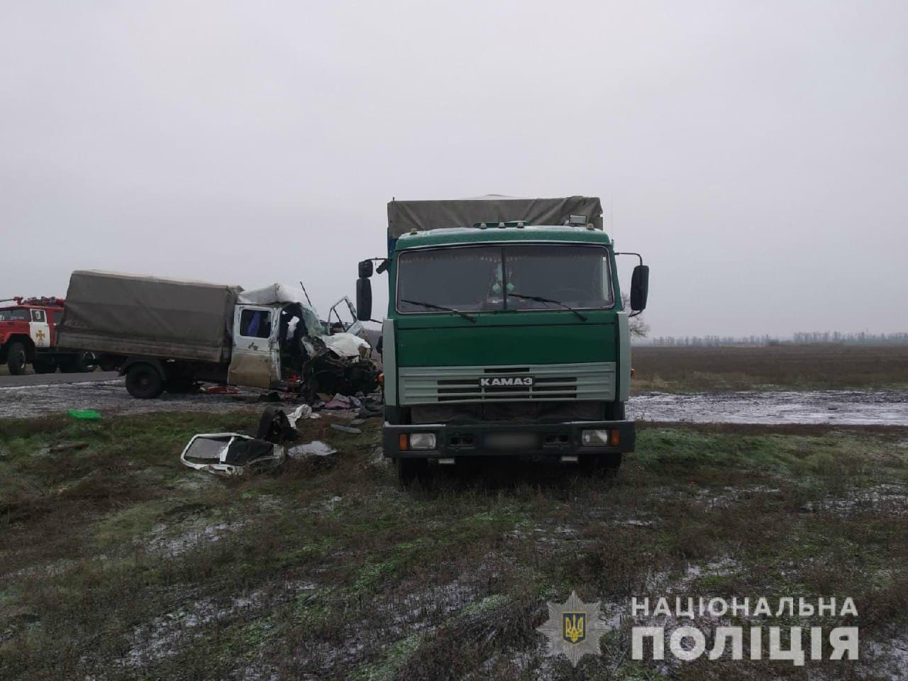 На Харьковщине “Камаз” протаранил “Газель”
