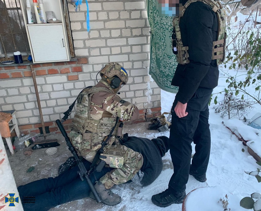 В Харькове СБУ разоблачила подпольное промышленное изготовление боевых пистолетов для криминалитета