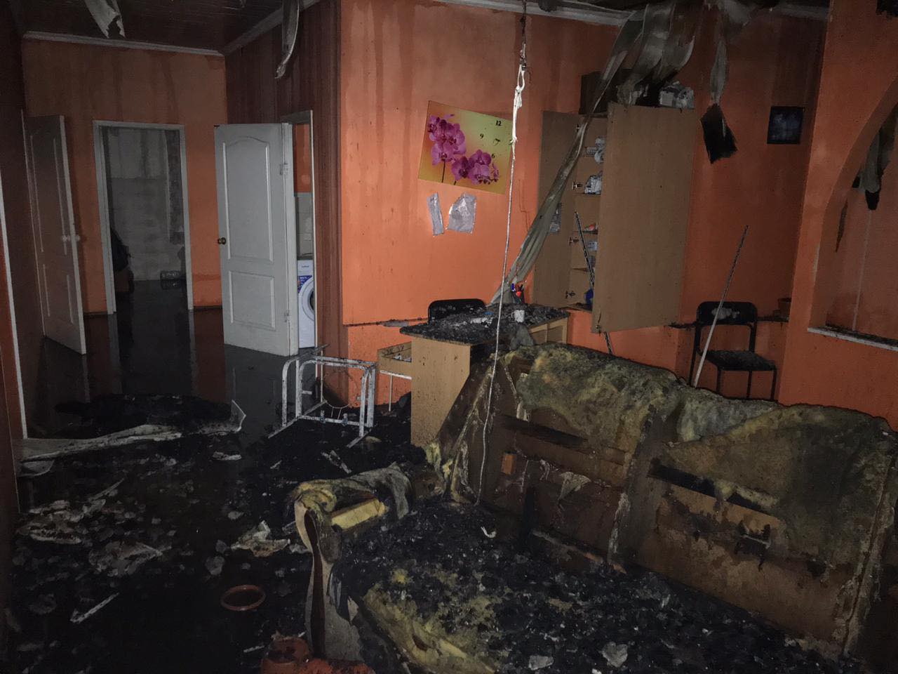 Пожар в доме престарелых: правоохранители задержали три человека