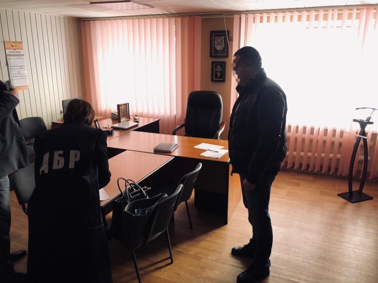 В Харьковской области полицейский и адвокат вступили в сговор, чтобы получить взятку - прокуратура