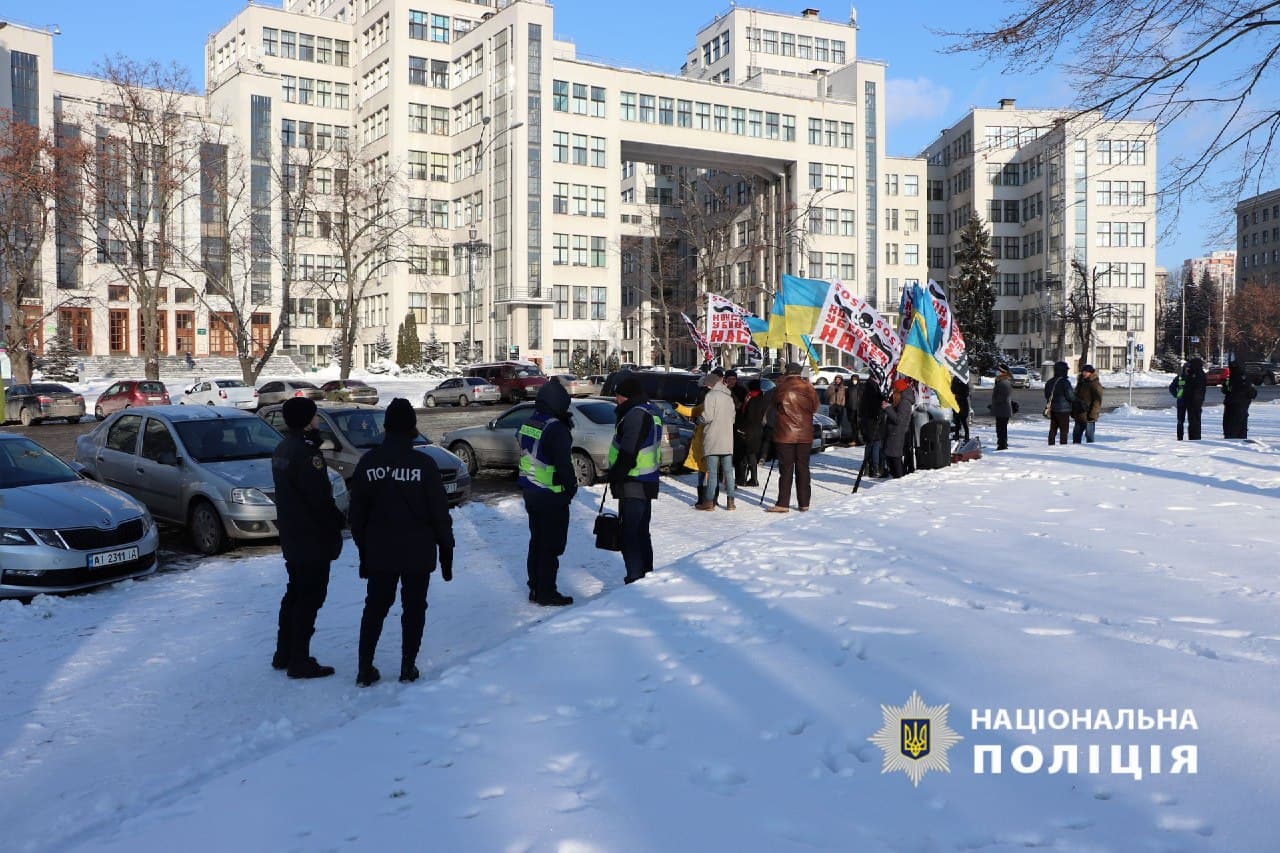 В Харькове устроили автопробег против работы коксохимического завода