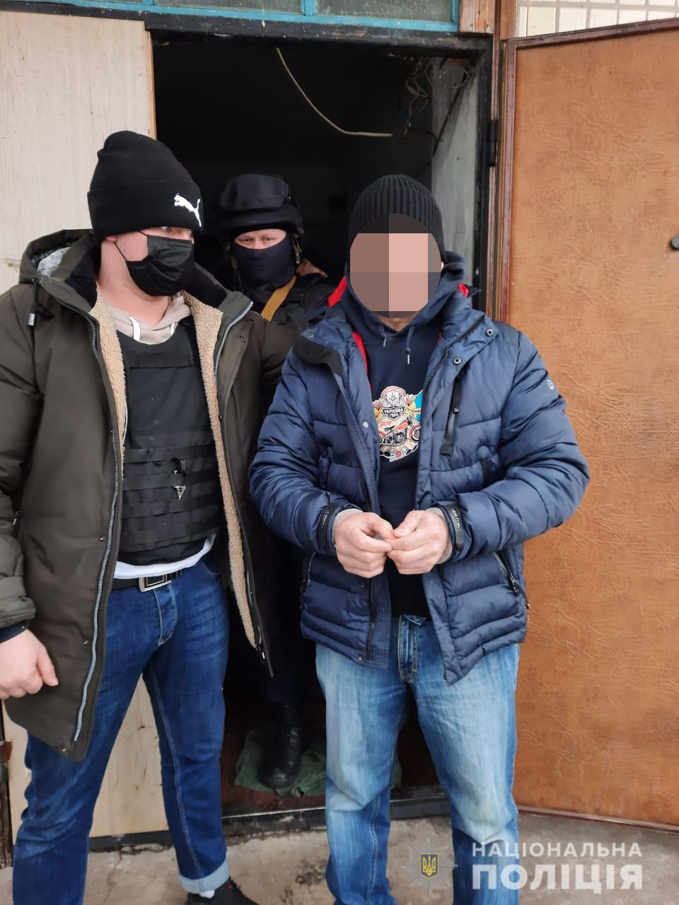 Харьковские полицейские задержали особо опасного преступника, который более трех лет находился в розыске