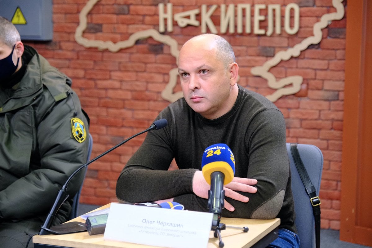 Харьковский горсовет в 2021 году не заменит одиозных охранников "Антирейдер" в саду Шевченко - ХАЦ