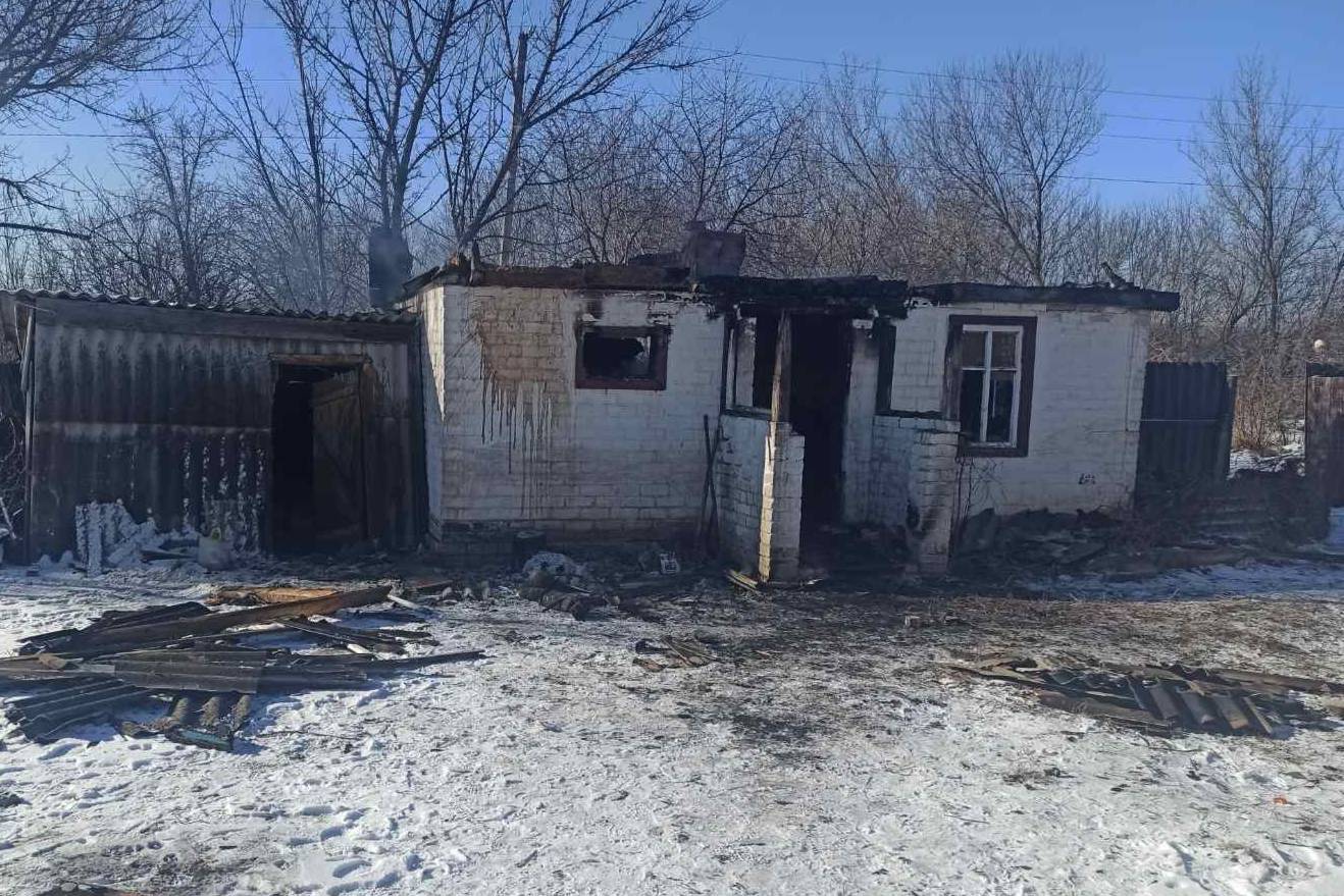В Харьковской области горела летняя кухня: на месте пожара обнаружили обгоревшее тело хозяина дома