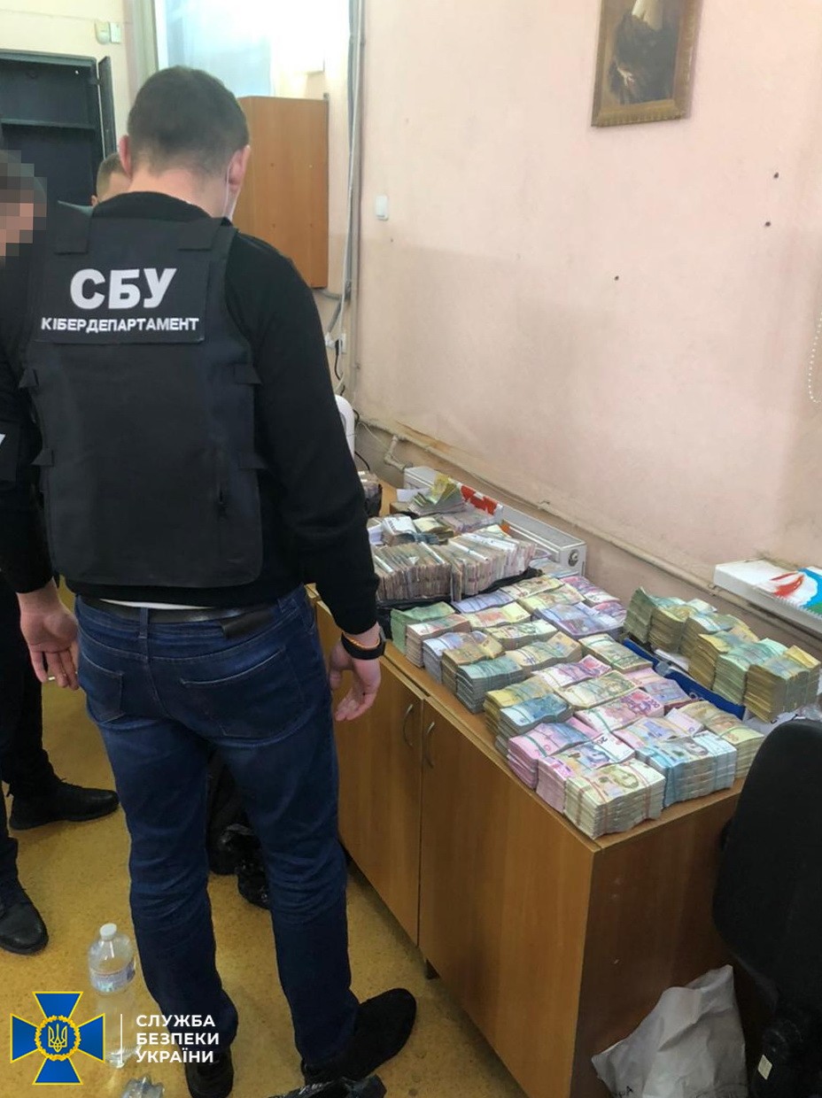В Харькове CБУ прекратила деятельность мощного конвертационного центра с оборотом 5 млрд гривен