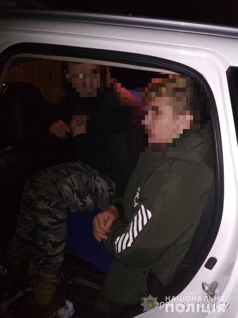 В Харьковской области подросток ограбил мужчину