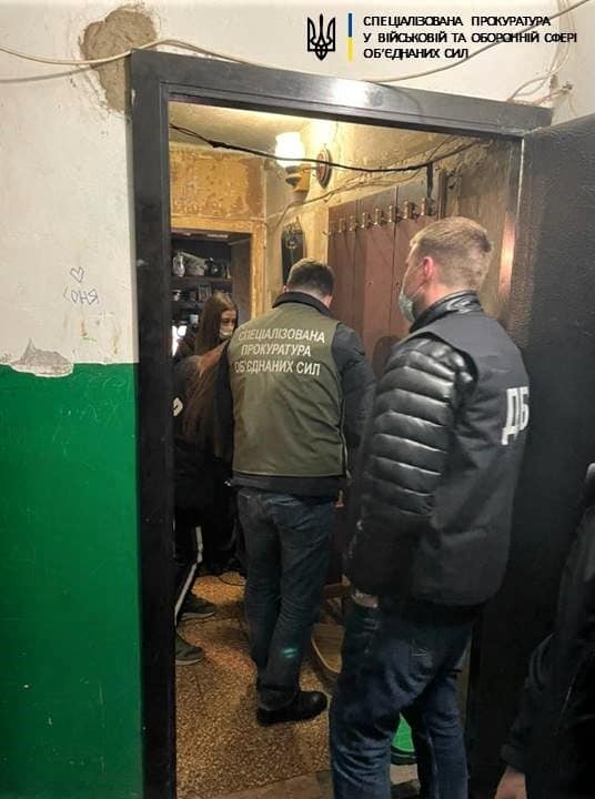 В Харькове сотрудника военной контрразведки подозревают в продаже наркотиков
