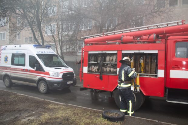 В Харьковской области на пожаре в жилой многоэтажке погиб маленький мальчик